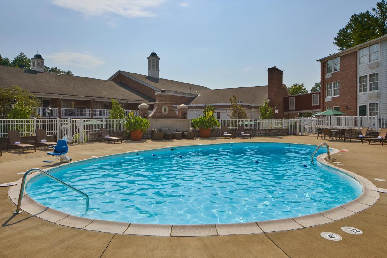 את'נס Ohio University Inn And Conference Center מראה חיצוני תמונה