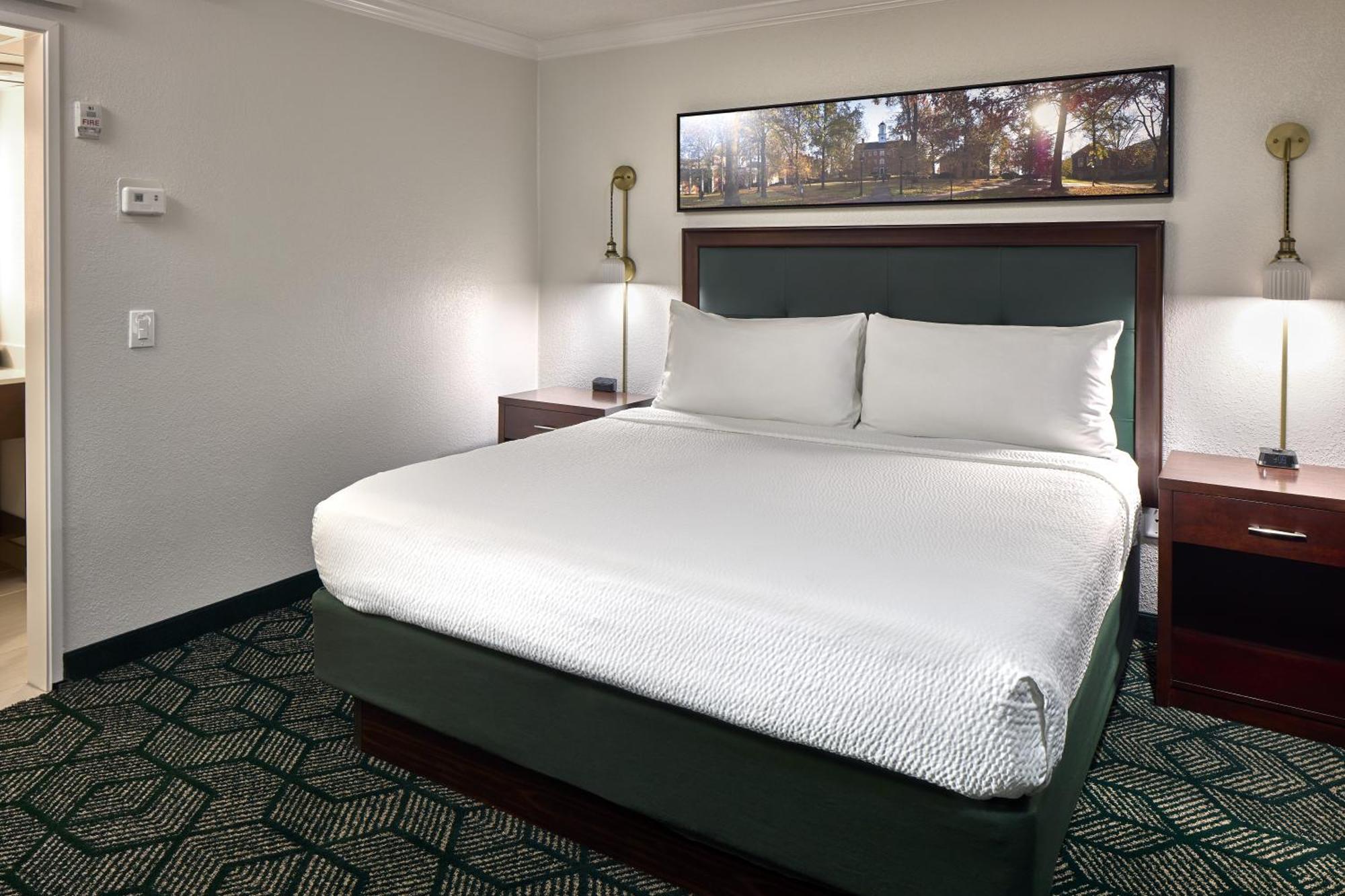 את'נס Ohio University Inn And Conference Center מראה חיצוני תמונה