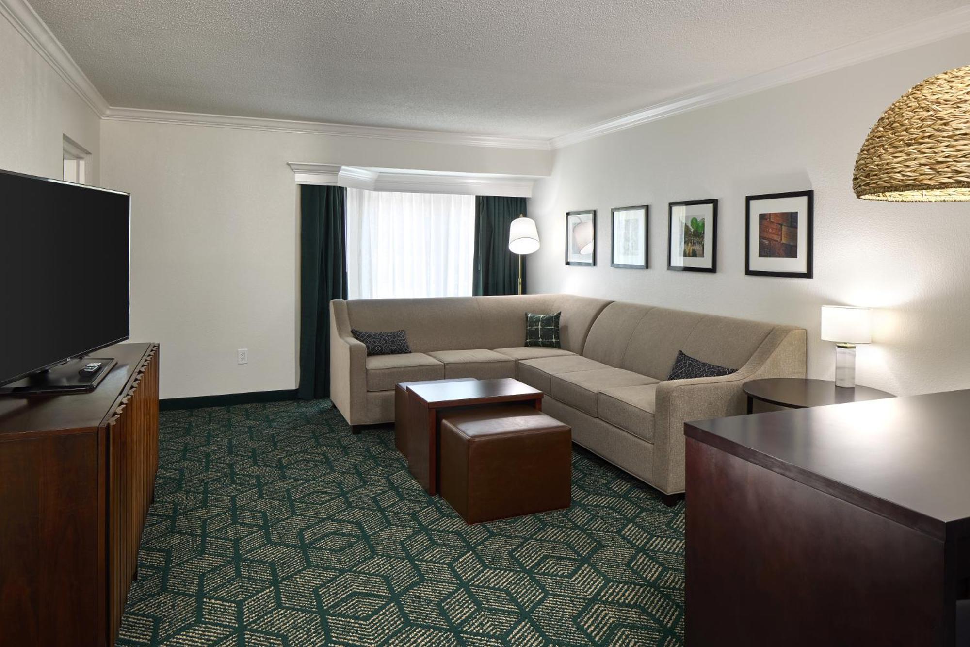 את'נס Ohio University Inn And Conference Center מראה חיצוני תמונה