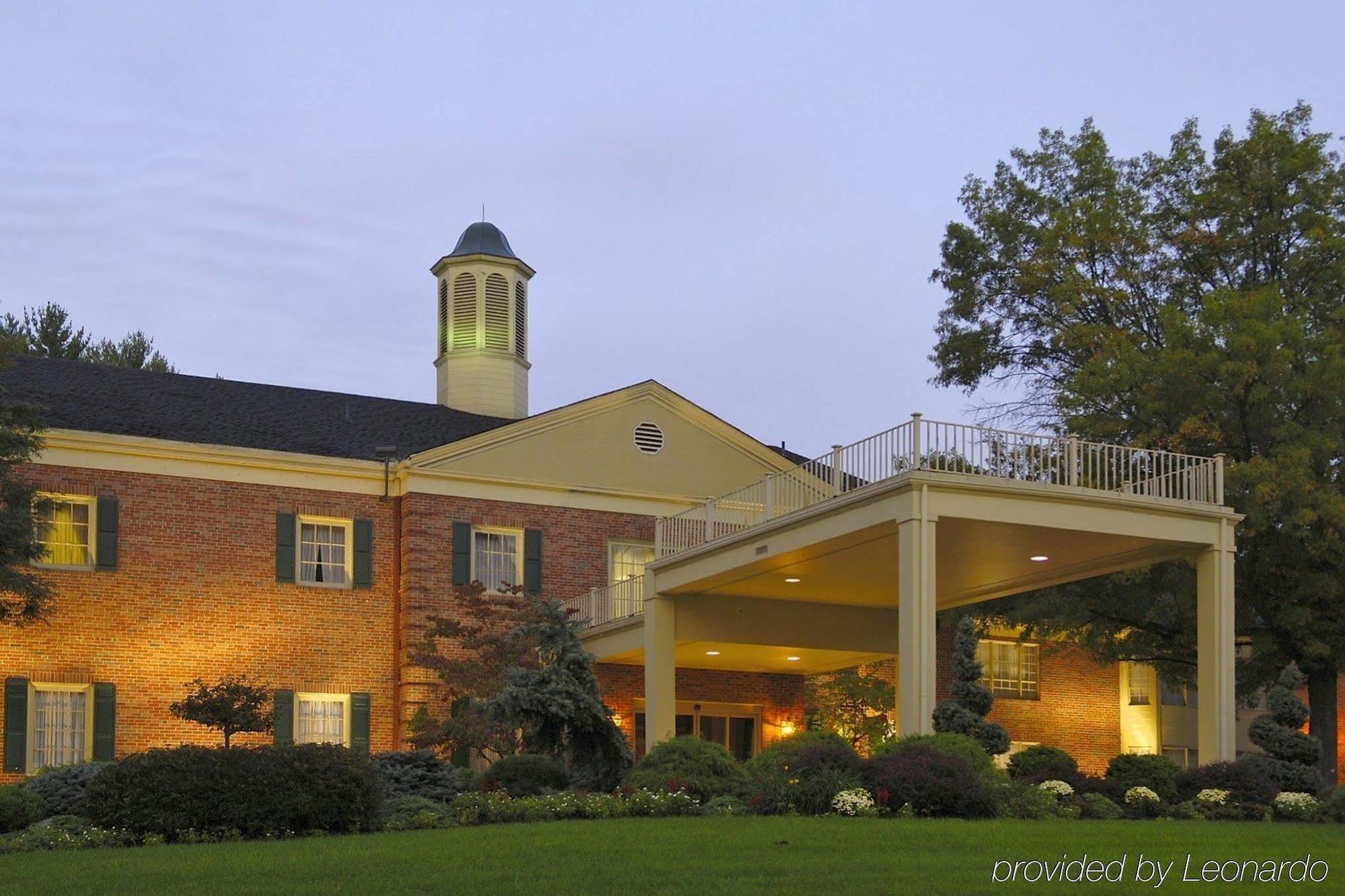את'נס Ohio University Inn And Conference Center מראה חיצוני תמונה